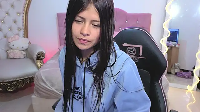 Snapshot of kittystart_tay chatting on September 30, 11:48 am kittystart tay online show from September 30, 11:48 am