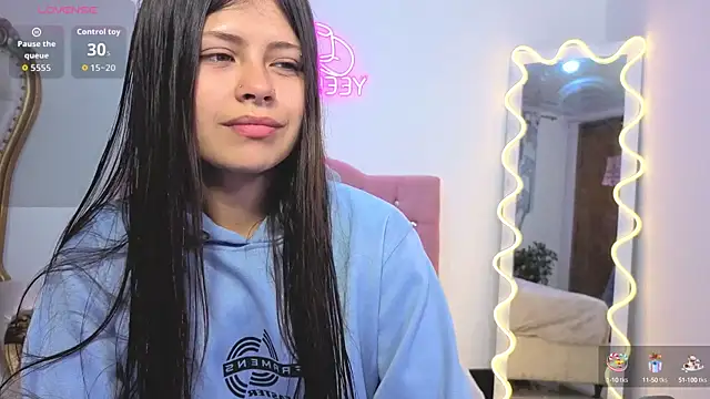 Snapshot of kittystart_tay chatting on October 8, 11:41 am kittystart tay online show from October 8, 11:41 am