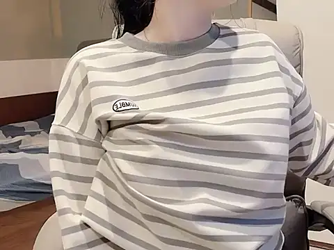 Snapshot of Eva-Public chatting on February 20, 7:19 pm Eva-Public online show from February 20, 7:19 pm