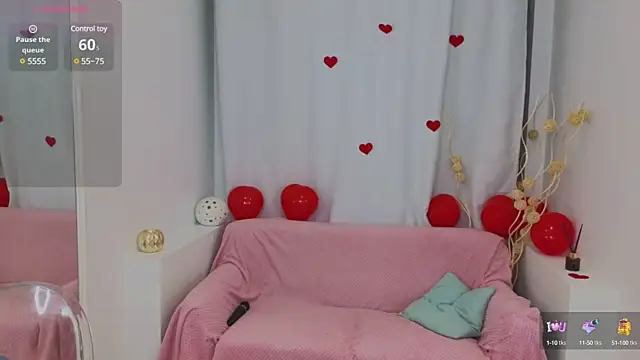 Snapshot of Lana__Cute_ chatting on February 14, 6:40 pm Lana Cute online show from February 14, 6:40 pm