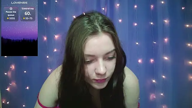 Snapshot of Lana__Cute_ chatting on December 18, 9:04 am Lana Cute online show from December 18, 9:04 am