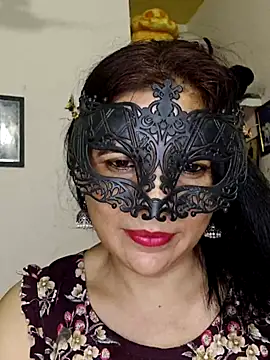 Snapshot of sexy_bhabhi69 chatting on July 23, 6:33 am sexy bhabhi69 online show from July 23, 6:33 am