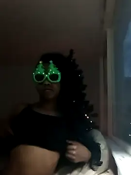 Snapshot of NastyBlackslaveGirl chatting on December 25, 10:37 pm NastyBlackslaveGirl online show from December 25, 10:37 pm