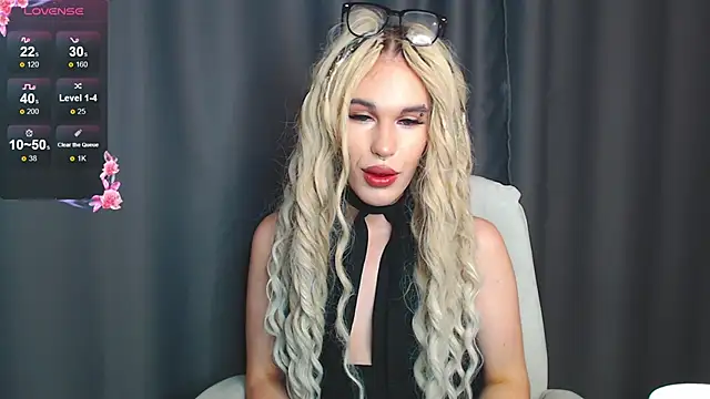 Snapshot of Cassie_Bae chatting on January 7, 4:27 pm Cassie Bae online show from January 7, 4:27 pm