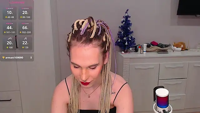 Snapshot of Cassie_Bae chatting on February 14, 5:53 pm Cassie Bae online show from February 14, 5:53 pm