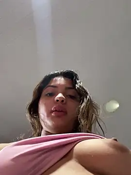 Snapshot of Nicollygriu chatting on June 3, 2:44 pm Nicollygriu online show from June 3, 2:44 pm
