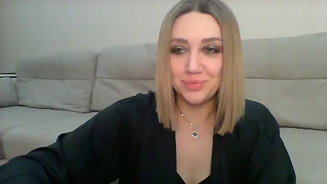 VickyLove047 online show from January 31, 9:05 pm