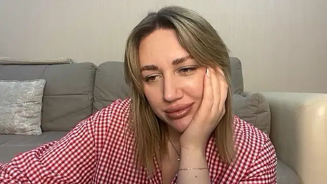 VickyLove047 online show from November 15, 6:15 pm