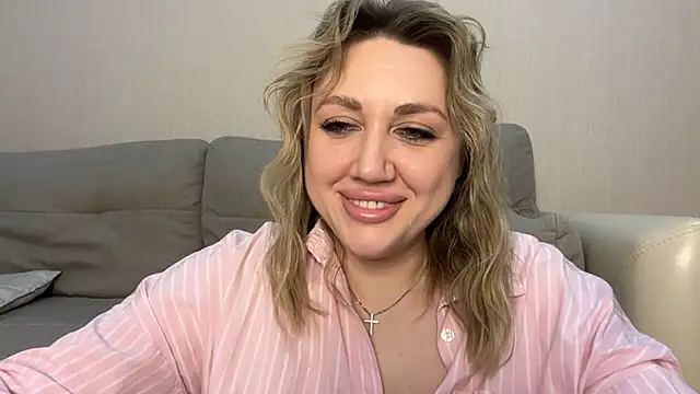 VickyLove047 online show from March 28, 6:40 pm