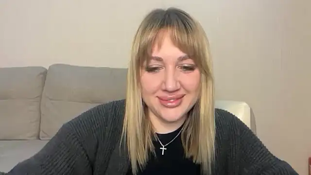 Snapshot of VickyLove047 chatting on April 8, 4:51 pm VickyLove047 online show from April 8, 4:51 pm