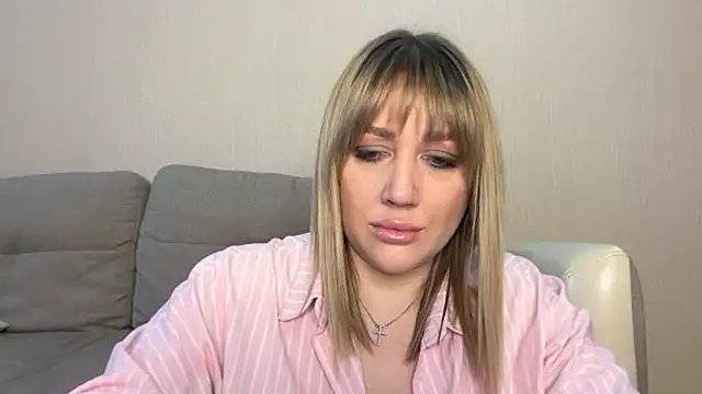 Snapshot of VickyLove047 chatting on April 11, 7:45 am VickyLove047 online show from April 11, 7:45 am
