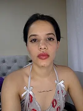 Snapshot of franchezkavegaaa chatting on October 18, 12:28 pm franchezkavegaaa online show from October 18, 12:28 pm