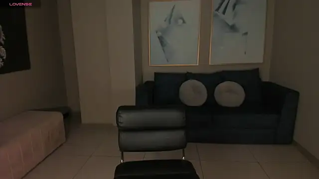 Snapshot of FernandaX1 chatting on October 23, 10:58 am FernandaX1 online show from October 23, 10:58 am