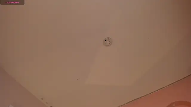 Snapshot of FernandaX1 chatting on October 28, 10:52 am FernandaX1 online show from October 28, 10:52 am