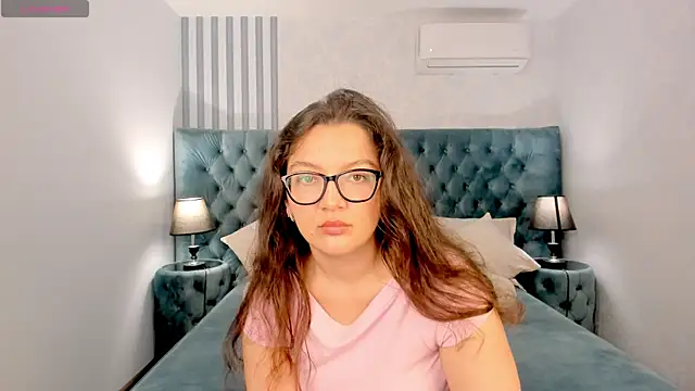 Snapshot of ZarifaBev chatting on September 27, 1:38 pm ZarifaBev online show from September 27, 1:38 pm