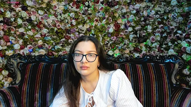 Snapshot of ZarifaBev chatting on October 15, 12:16 pm ZarifaBev online show from October 15, 12:16 pm