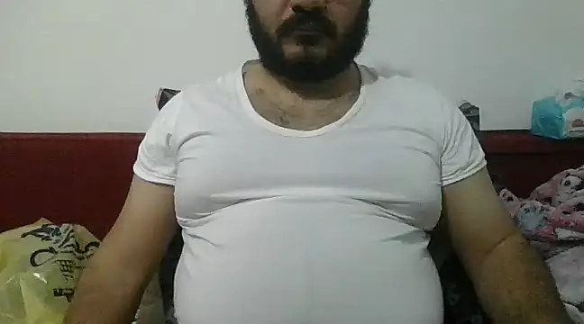 Snapshot of UrfavSlaveBitch chatting on January 14, 9:51 pm UrfavSlaveBitch online show from January 14, 9:51 pm