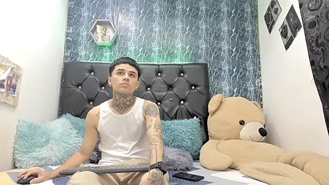 exotic hot couple online show from November 25, 10:32 pm