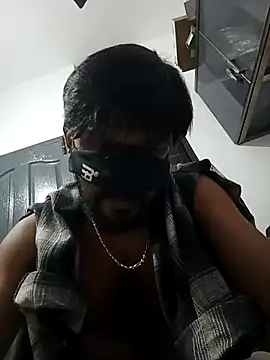 Snapshot of johnsinsexy chatting on December 17, 6:09 pm johnsinsexy online show from December 17, 6:09 pm