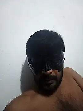 Snapshot of johnsinsexy chatting on January 3, 10:29 pm johnsinsexy online show from January 3, 10:29 pm