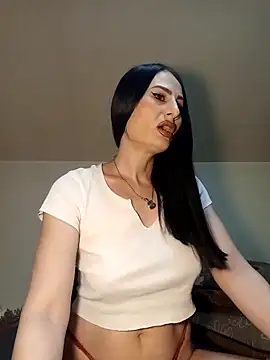 Snapshot of EveeRose chatting on November 30, 3:05 pm EveeRose online show from November 30, 3:05 pm