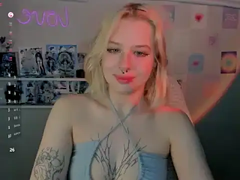 Snapshot of tender_kiitty chatting on January 21, 1:22 pm tender kiitty online show from January 21, 1:22 pm