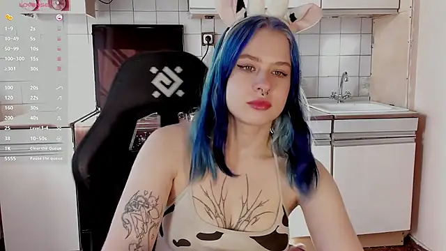 Snapshot of tender_kiitty chatting on September 11, 1:11 pm tender kiitty online show from September 11, 1:11 pm