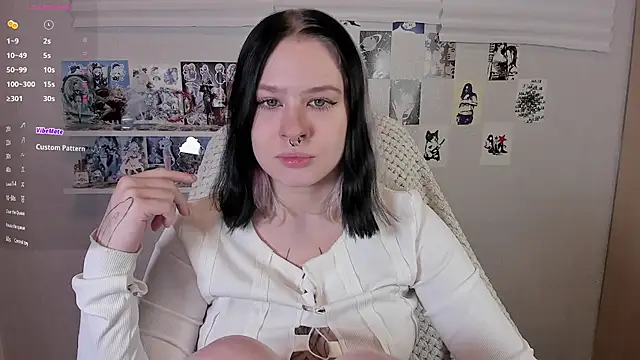 Snapshot of tender_kiitty chatting on November 18, 3:49 pm tender kiitty online show from November 18, 3:49 pm