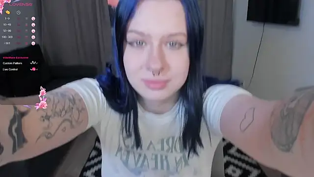 tender kiitty online show from February 15, 3:20 pm