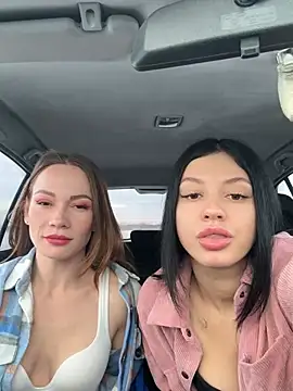 JulliaVegas online show from December 17, 3:39 am
