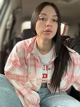 Snapshot of JulliaVegas chatting on September 23, 1:30 am JulliaVegas online show from September 23, 1:30 am