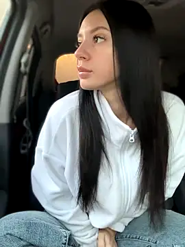 Snapshot of JulliaVegas chatting on October 12, 1:15 am JulliaVegas online show from October 12, 1:15 am