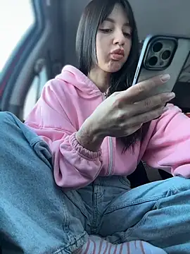 JulliaVegas online show from February 3, 2:53 am