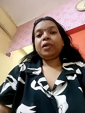 Snapshot of sunita-doll chatting on December 1, 1:32 am sunita-doll online show from December 1, 1:32 am