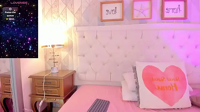 rebeca watsson online show from February 10, 11:25 am