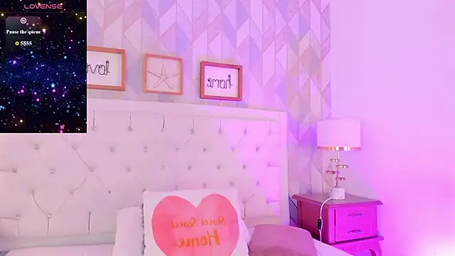 rebeca watsson online show from February 11, 11:59 am