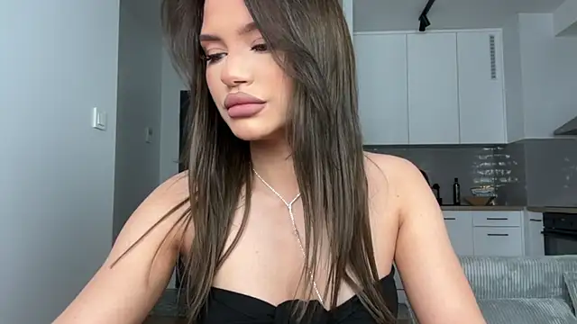 Snapshot of Viktoria_www chatting on February 8, 2:05 pm Viktoria www online show from February 8, 2:05 pm