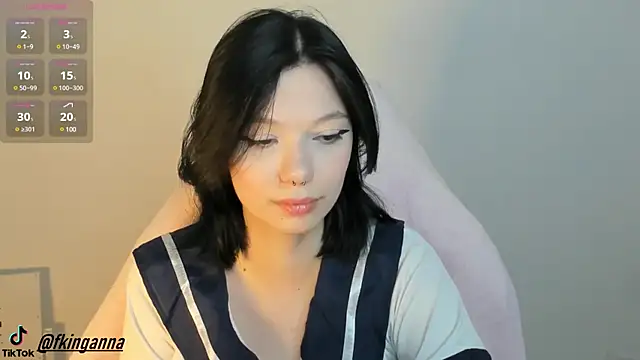 DarkWillow228 online show from March 14, 7:01 pm