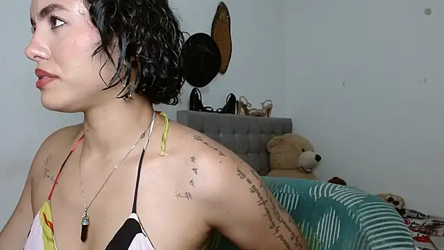 Snapshot of Sexy_Lia_ chatting on July 6, 1:13 am Sexy Lia online show from July 6, 1:13 am