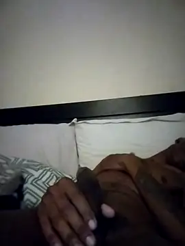 Snapshot of Sakile113 chatting on March 24, 8:36 pm Sakile113 online show from March 24, 8:36 pm