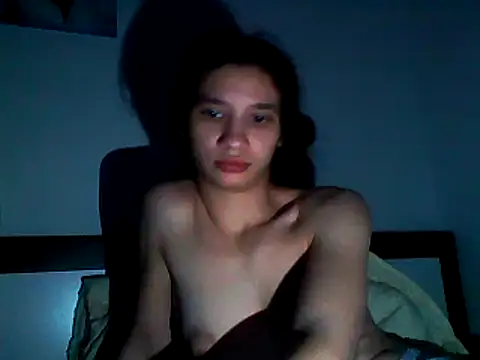 Snapshot of maiaandreea chatting on December 17, 11:27 pm maiaandreea online show from December 17, 11:27 pm