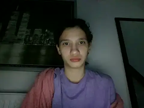 Snapshot of maiaandreea chatting on February 18, 10:36 pm maiaandreea online show from February 18, 10:36 pm