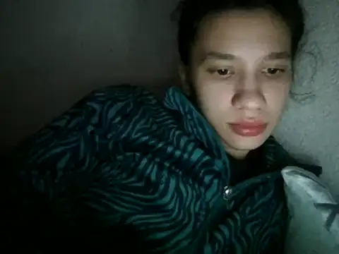 Snapshot of maiaandreea chatting on March 8, 10:45 pm maiaandreea online show from March 8, 10:45 pm