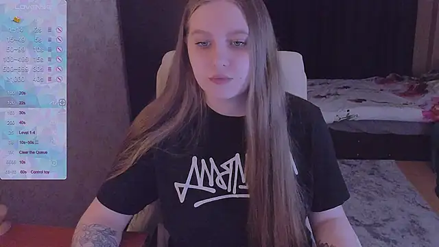 Snapshot of Alice_Dreamgirl_ chatting on January 11, 2:15 pm Alice Dreamgirl online show from January 11, 2:15 pm