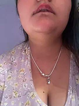 leylafleece online show from March 16, 9:49 am