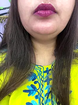 leylafleece online show from September 12, 12:27 pm