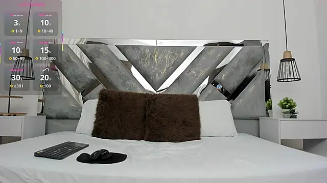 Snapshot of hotmature1 chatting on October 10, 10:36 am hotmature1 online show from October 10, 10:36 am