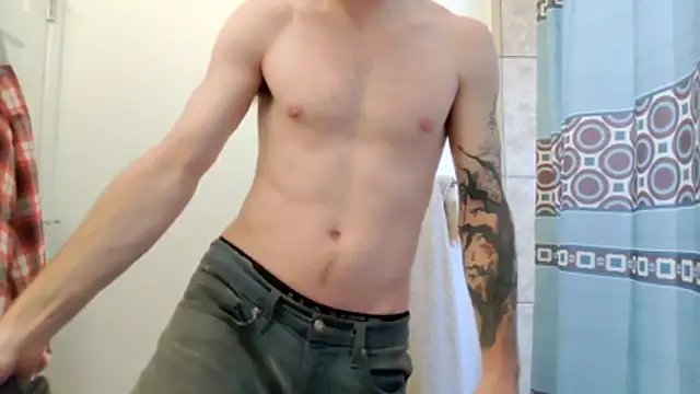 Snapshot of Huntzg23 chatting on April 5, 6:27 pm Huntzg23 online show from April 5, 6:27 pm