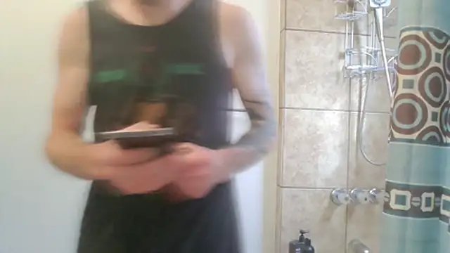 Snapshot of Huntzg23 chatting on April 16, 4:19 pm Huntzg23 online show from April 16, 4:19 pm