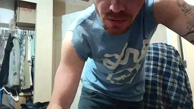 Snapshot of Huntzg23 chatting on May 19, 7:53 pm Huntzg23 online show from May 19, 7:53 pm